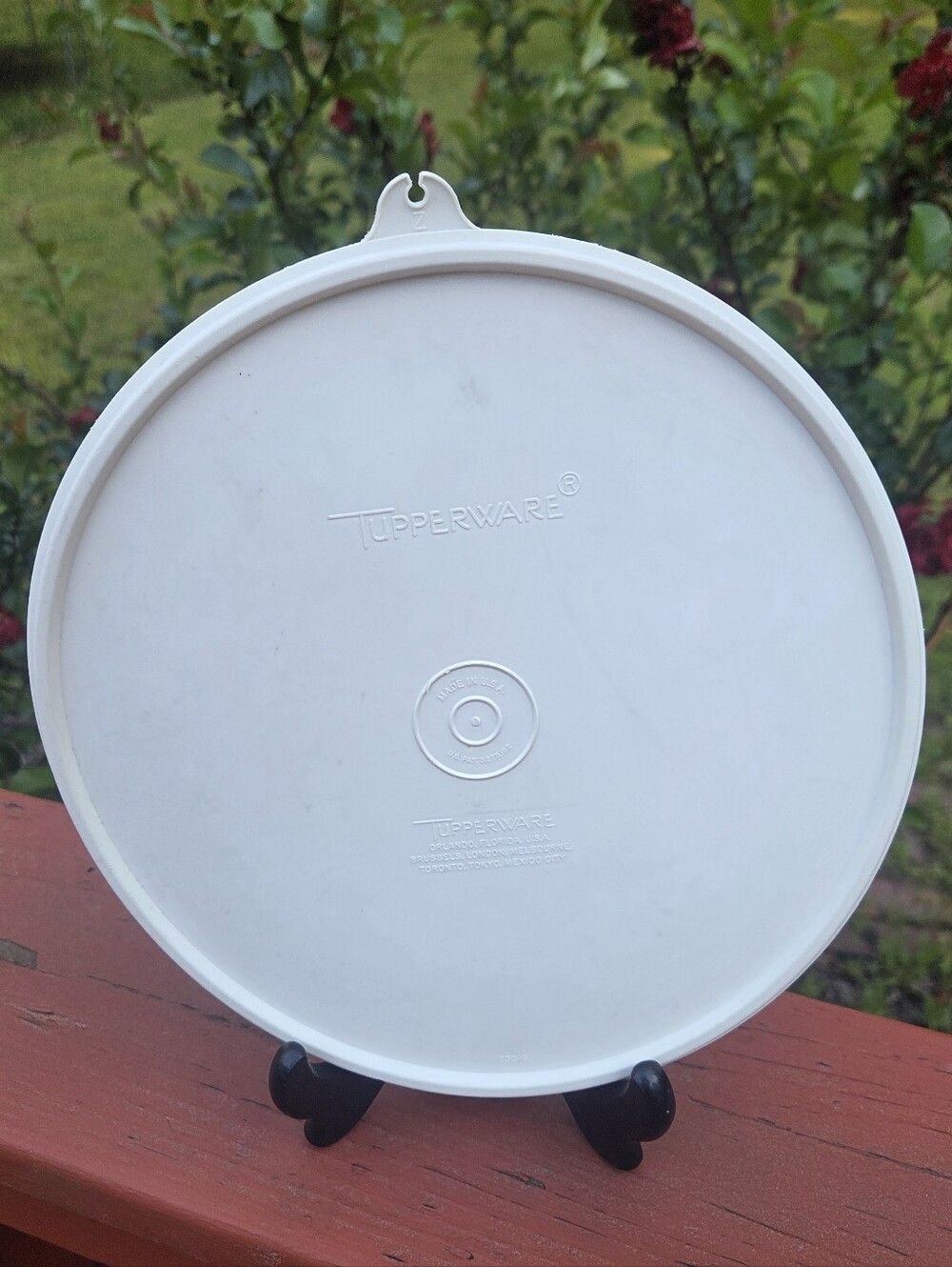 Vintage Tupperware White Round 9" Y-Tab Replacement Flat Lid Seal #230-8